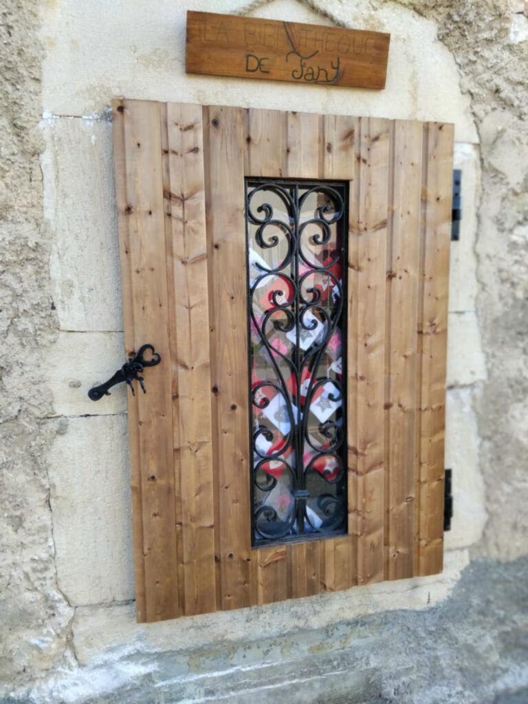 La Forge de la Comté - porte en bois avec fer forgé